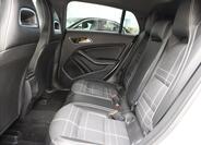 Mercedes-Benz CLA 13