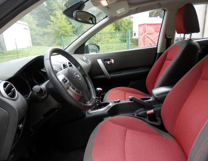 Nissan Qashqai Kombi 2,0 l 110 kw