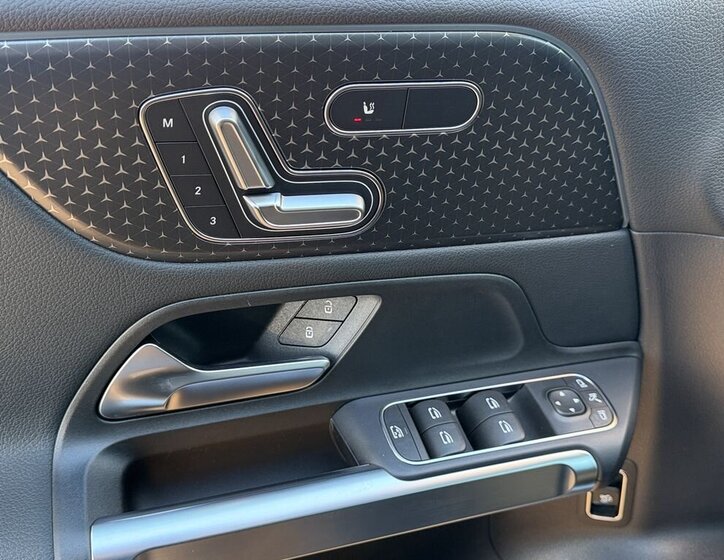 Mercedes-Benz EQB SUV / Terénní 0,0 140 kw