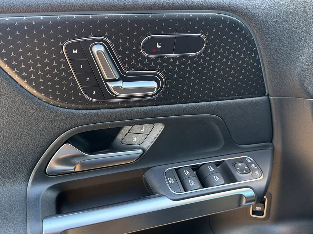 Mercedes-Benz EQB SUV / Terénní 0,0 140 kw