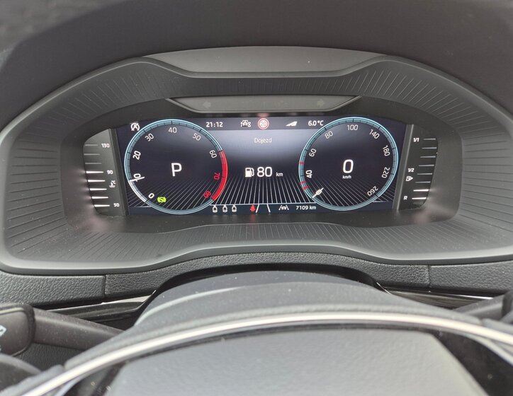 Škoda Karoq SUV 1,5 l 110 kw