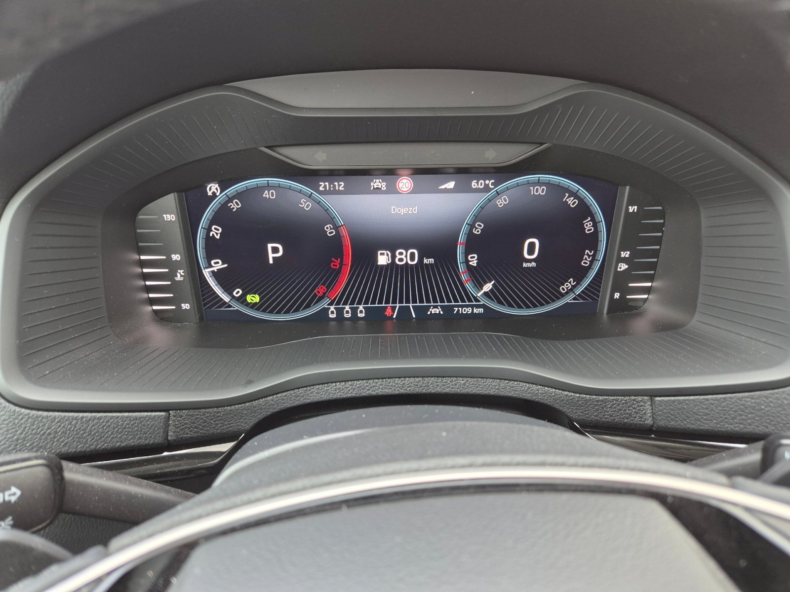 Škoda Karoq SUV 1,5 l 110 kw