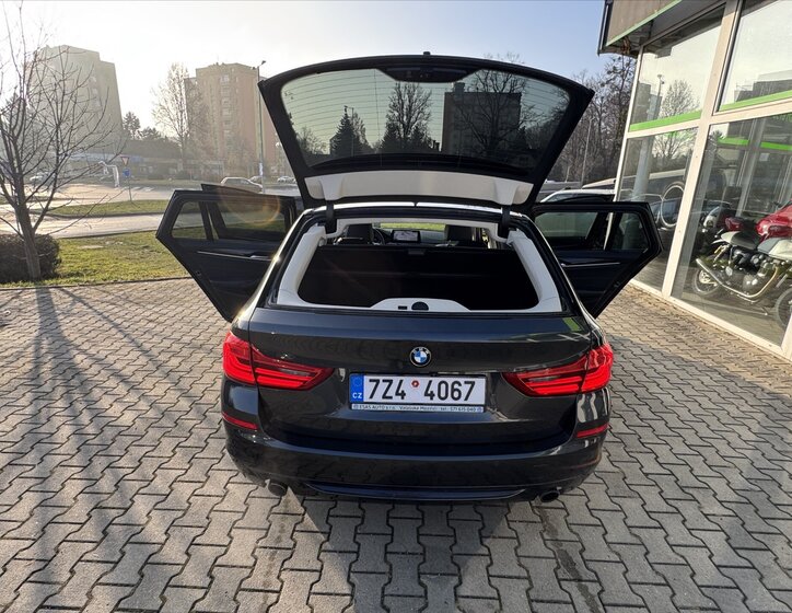 BMW Řada 5 23