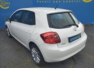 Toyota Auris Hatchback 1,3 l 74 kw