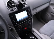 Mercedes-Benz Třídy M SUV 3,2 l 165 kw