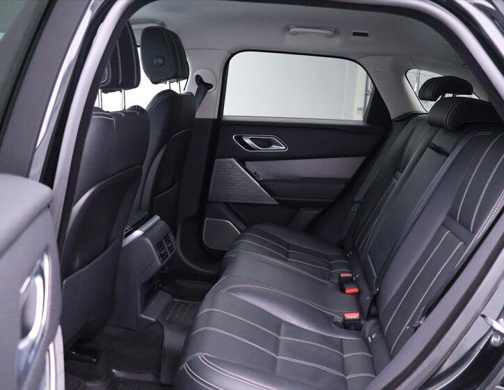 Land Rover Range Rover Velar SUV / Terénní 2,0 l 150 kw