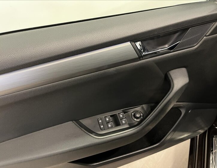 Škoda Superb Kombi 1,6 l 88 kw