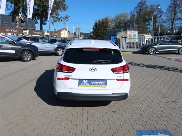 Hyundai i30 Kombi 1,6 l 85 kw