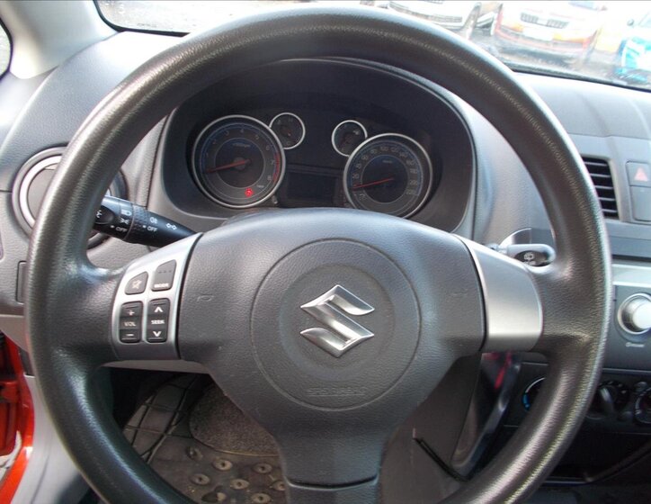 Suzuki SX4 Hatchback 1,6 l 88 kw