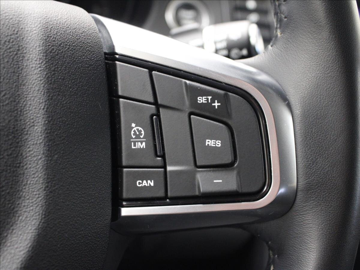 Land Rover Discovery Sport SUV 2,0 l 110 kw