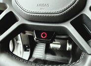 Land Rover Defender SUV 4,4 l 467 kw