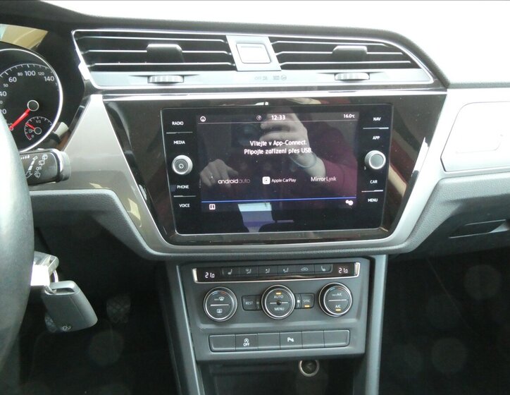 Volkswagen Touran MPV 1,2 l 81 kw