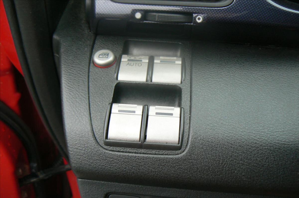 Honda FR-V Kombi 2,2 l 103 kw