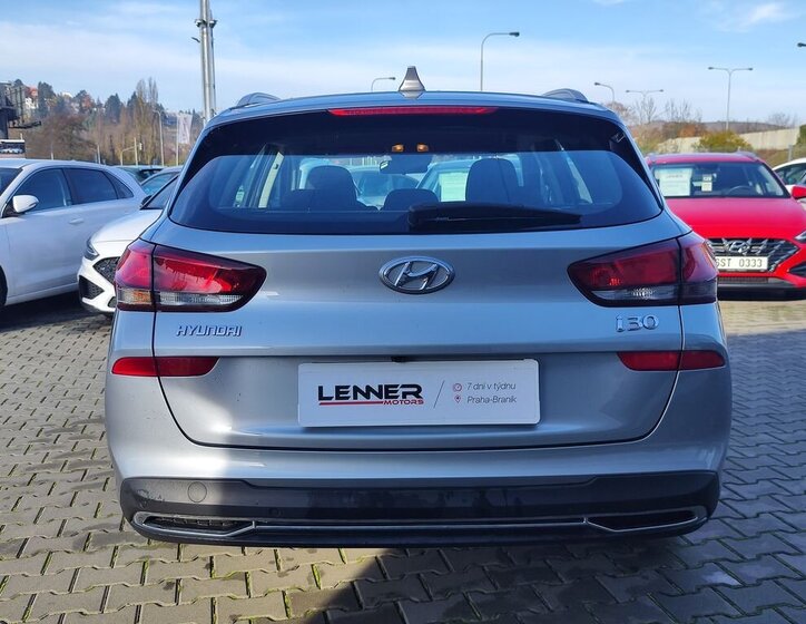 Hyundai i30 Kombi 998,0 88 kw