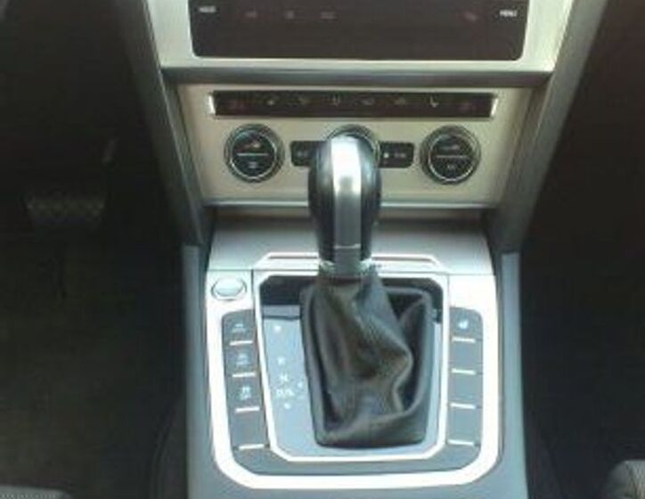 Volkswagen Passat 16