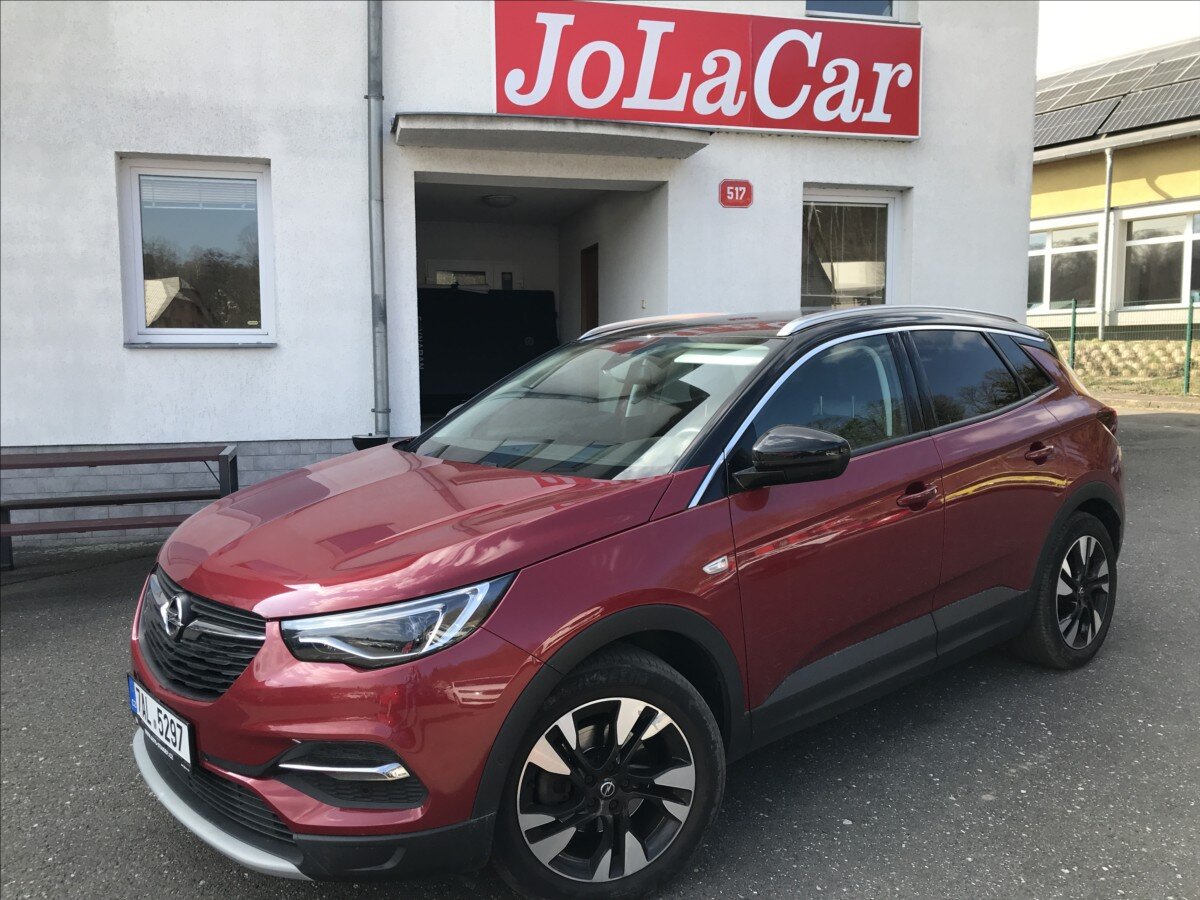 Opel Grandland X SUV / Terénní 1,2 l 96 kw