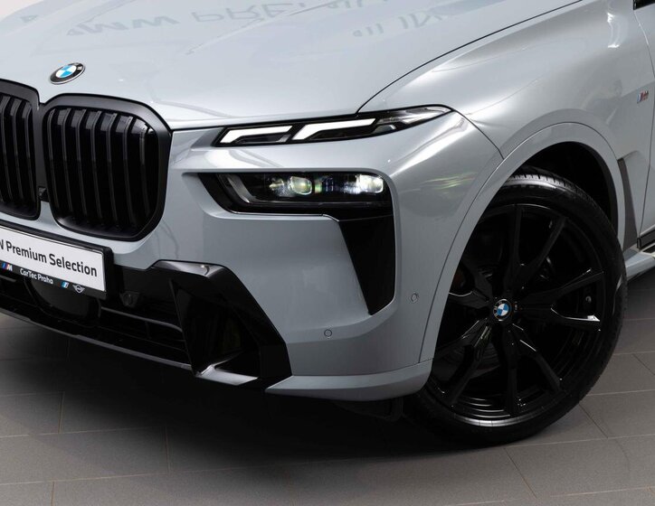 BMW X7 SUV / Terénní 3,0 l 280 kw