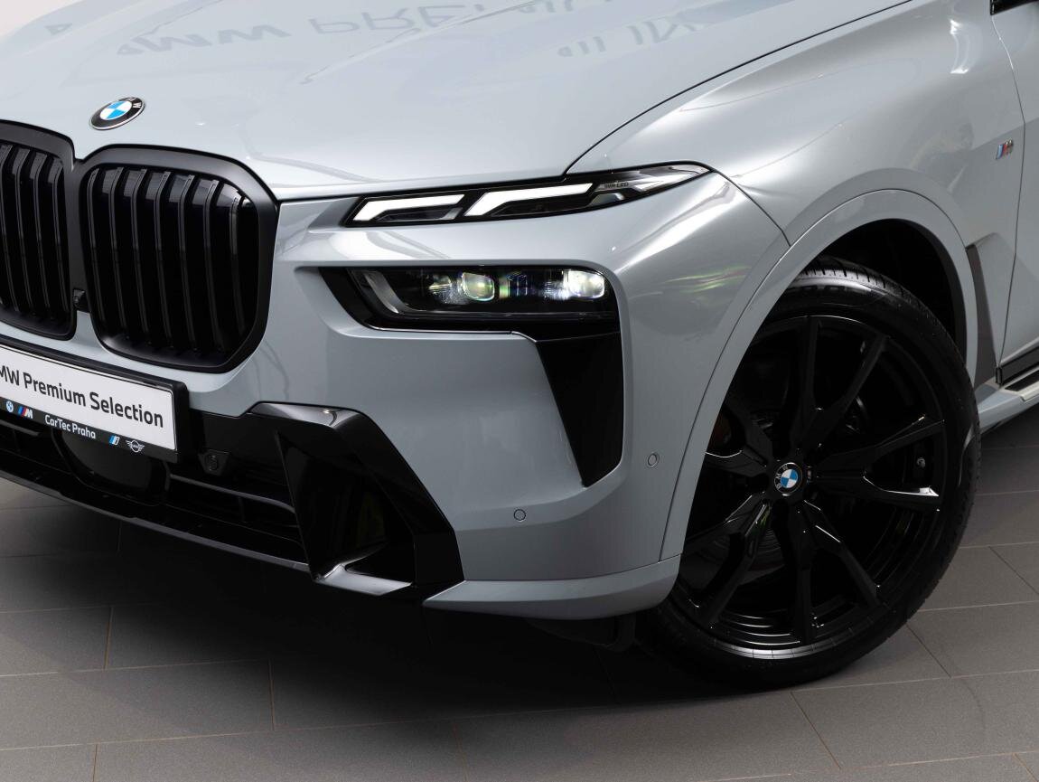 BMW X7 SUV / Terénní 3,0 l 280 kw