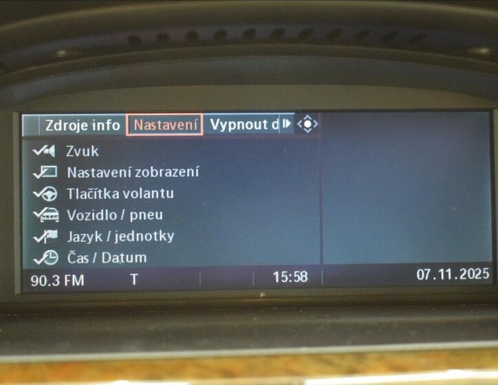 BMW Řada 5 Kombi 3,0 l 170 kw