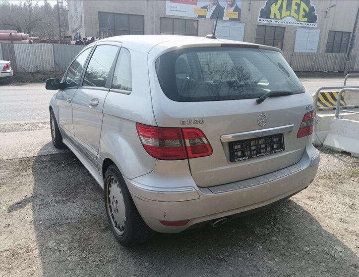 Mercedes-Benz Třídy B MPV 2,0 l 103 kw