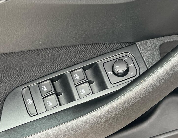 Škoda Kamiq Hatchback 999,0 85 kw