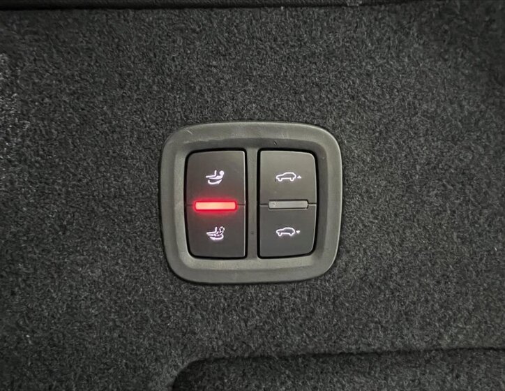 Porsche Cayenne SUV / Terénní 4,0 l 404 kw