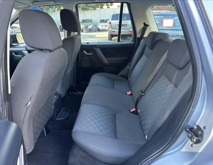 Land Rover Freelander SUV / Terénní 2,2 l 112 kw