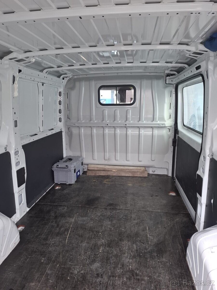 Peugeot Boxer VAN-Minibus 2,2 l 121 kw