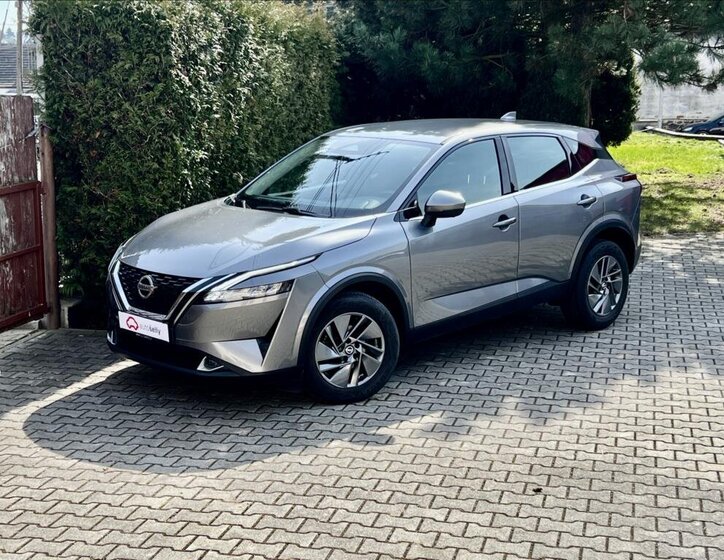 Nissan Qashqai SUV / Terénní 1,3 l 116 kw