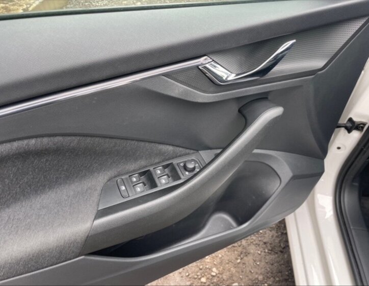 Škoda Scala Hatchback 999,0 81 kw