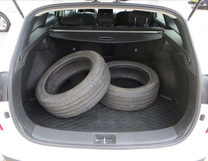 Hyundai i30 Kombi 998,0 88 kw