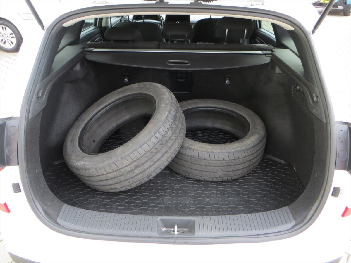 Hyundai i30 Kombi 998,0 88 kw