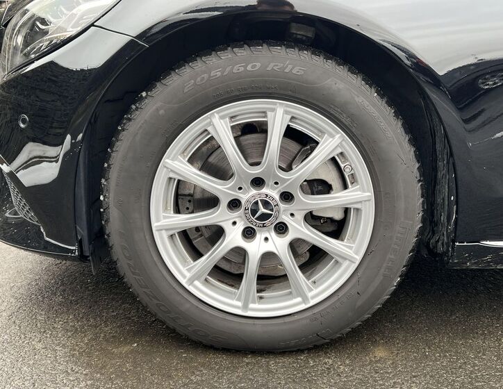 Mercedes-Benz Třídy C 9