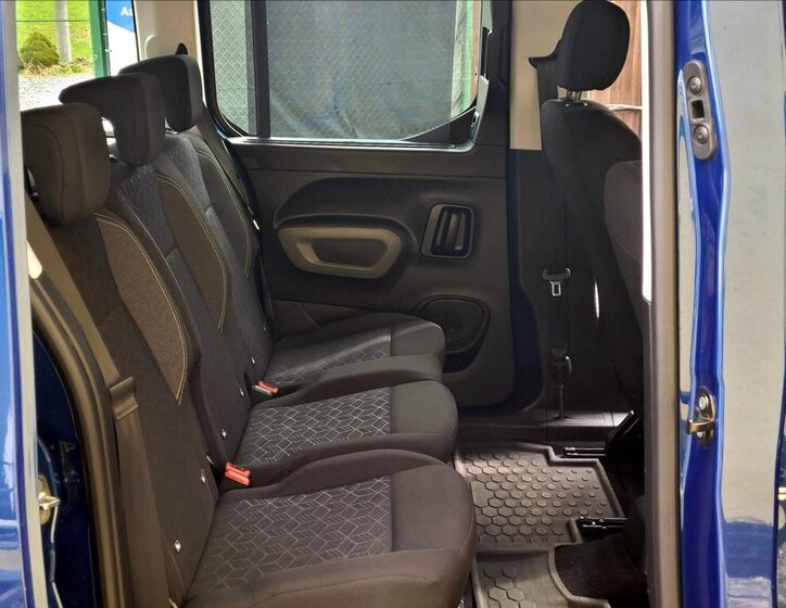 Peugeot Rifter MPV 1,5 l 96 kw