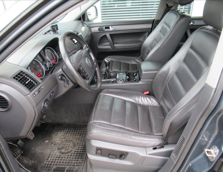 Volkswagen Touareg Kombi 2,5 l 165 kw