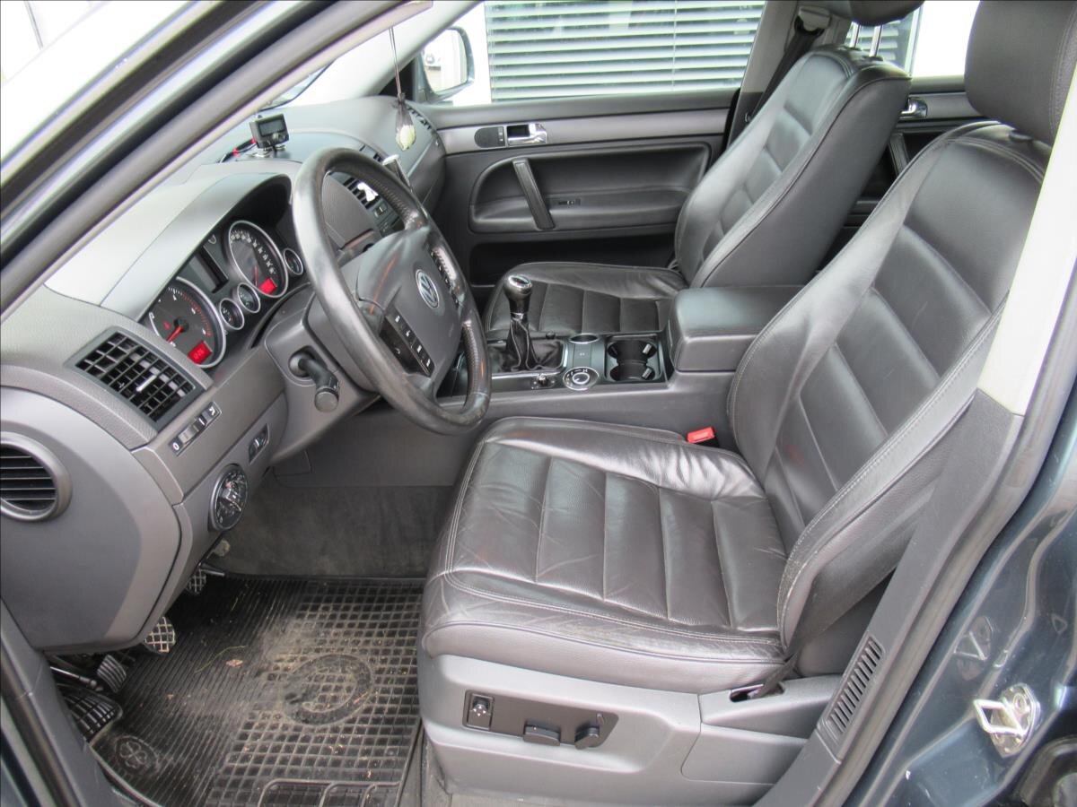 Volkswagen Touareg Kombi 2,5 l 165 kw