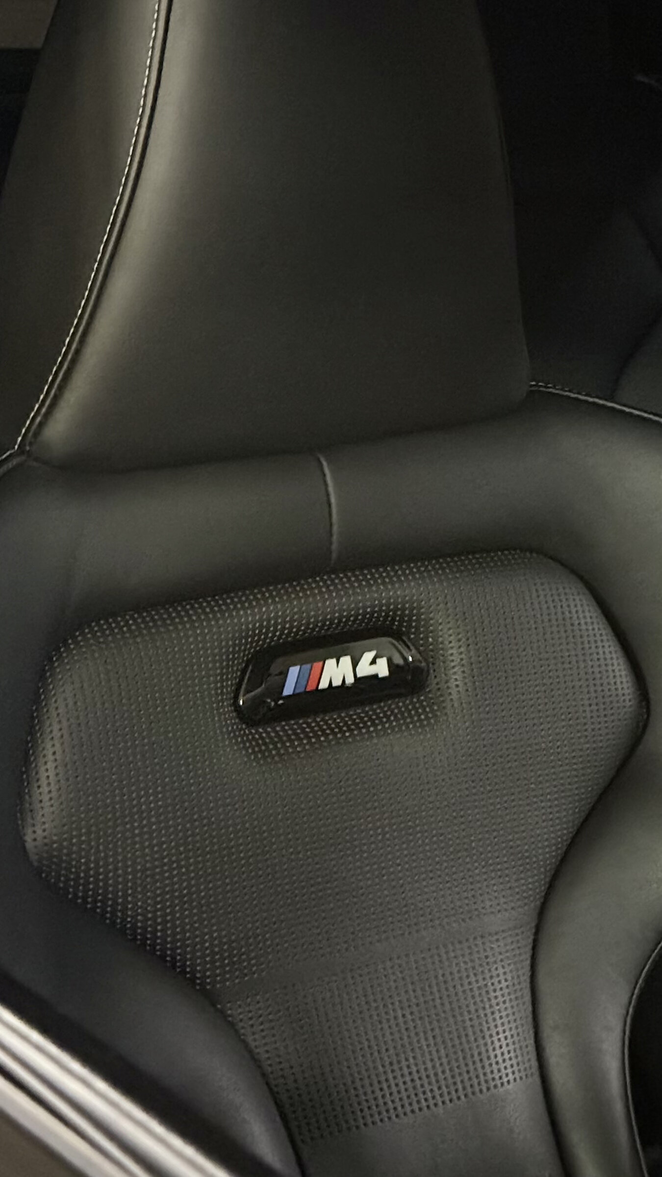 BMW M4 Kupé 3,0 l 331 kw
