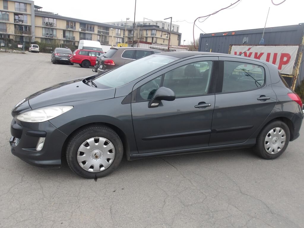 Peugeot 308 Hatchback 1,4 l 70 kw