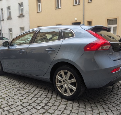 Volvo V40 6