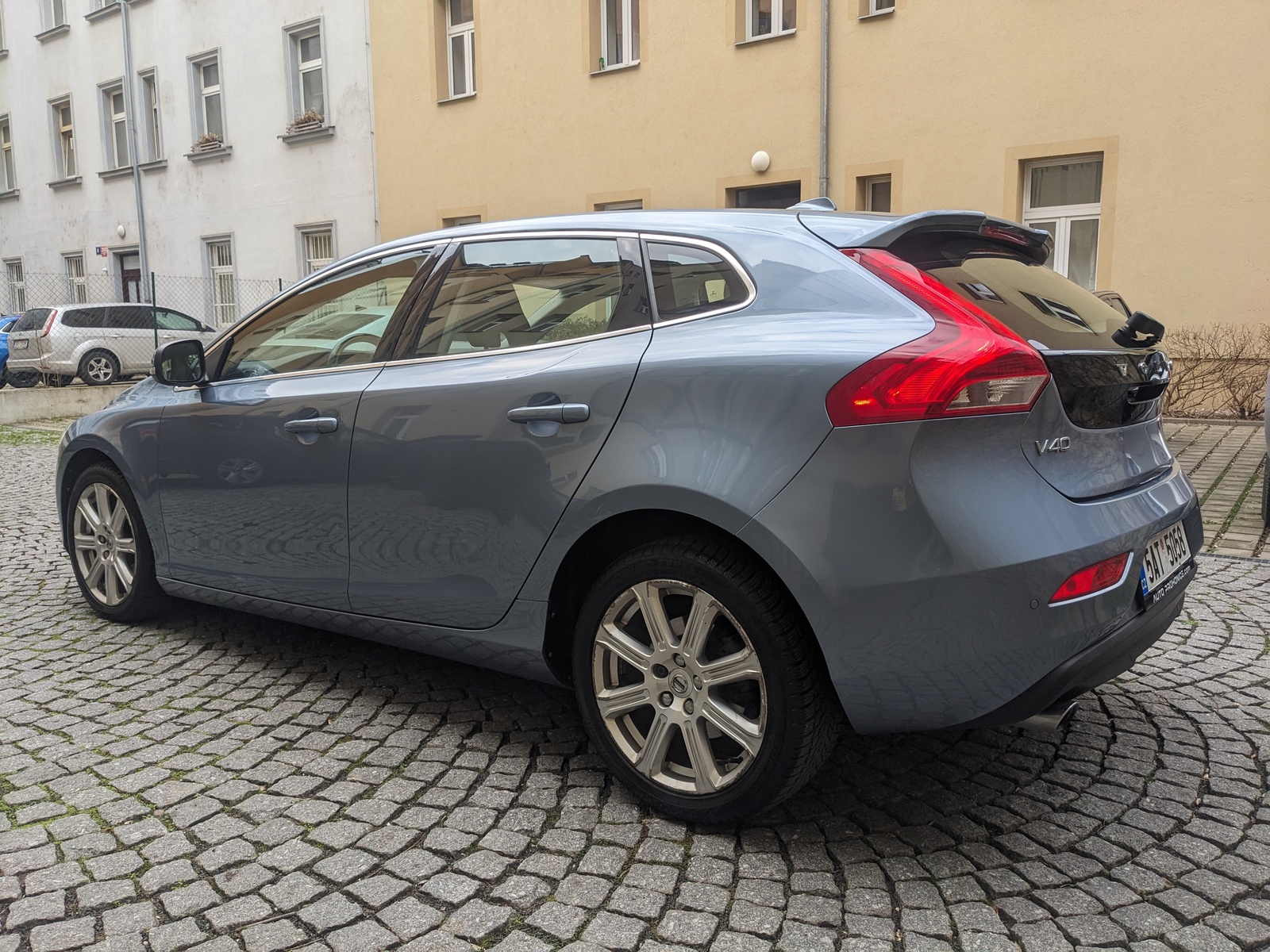Volvo V40 6