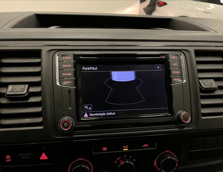 Volkswagen Transporter 9