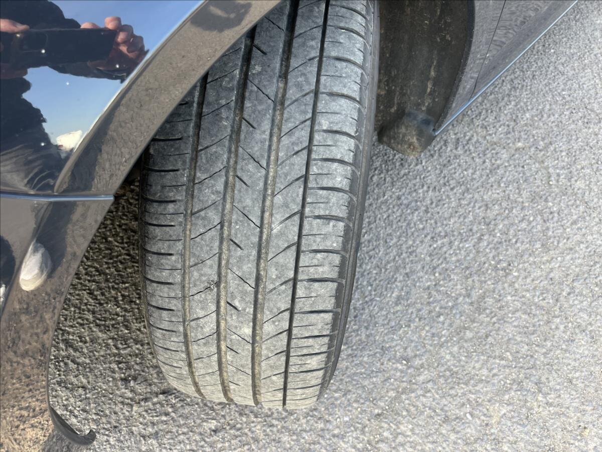 Peugeot 308 Kombi 1,5 l 96 kw