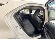 Toyota Yaris Cross 12