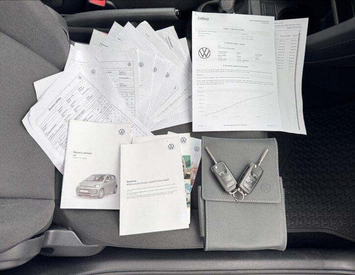 Volkswagen up! Hatchback 999,0 50 kw