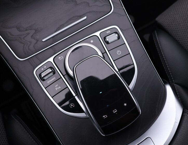 Mercedes-Benz Třídy C 32