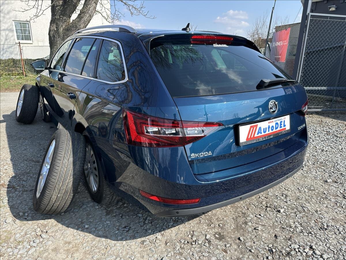 Škoda Superb Kombi 2,0 l 110 kw