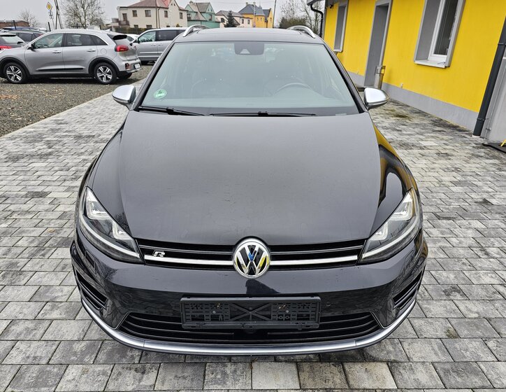 Volkswagen Golf Sportsvan Kombi 2,0 l 221 kw