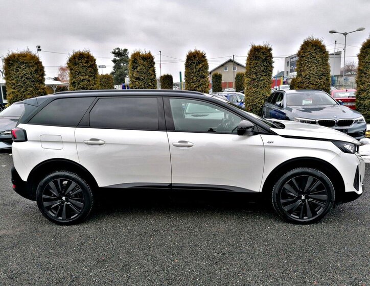 Peugeot 5008 SUV 1,5 l 96 kw