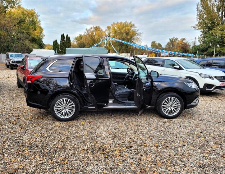 Mitsubishi Outlander 18