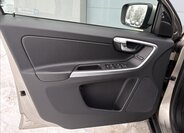 Volvo XC60 SUV 2,4 l 120 kw